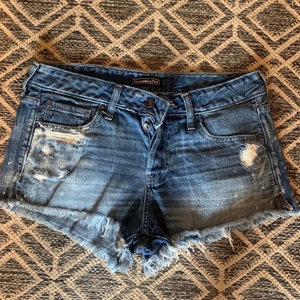 Button fly Abercrombie and Fitch Jean shorts. Size 10 / 29 waist